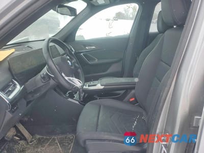 Zdjęcie 7 z 12 samochodu: 2023 BMW X1 XDRIVE28I VIN:WBX73EF05P5X86159 - miniatura