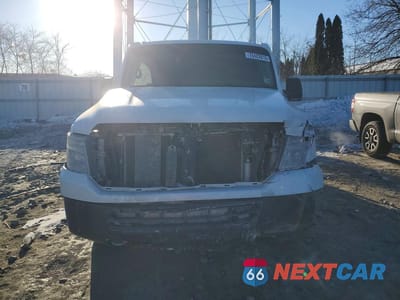 Piąte zdjęcie samochodu w środku: 2021 NISSAN NV 2500 UTILITY / SERVICE VAN VIN:1N6BF0KY8MN801064 - miniatura