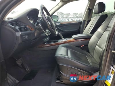 Zdjęcie 7 z 12 samochodu: 2013 BMW X5 XDRIVE35I VIN:5UXZV4C51D0B02342 - miniatura