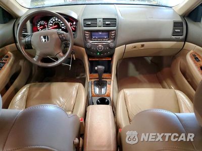 Zdjęcie 8 z 12 samochodu: 2004 HONDA ACCORD EX VIN:1HGCM66594A045236 - miniatura