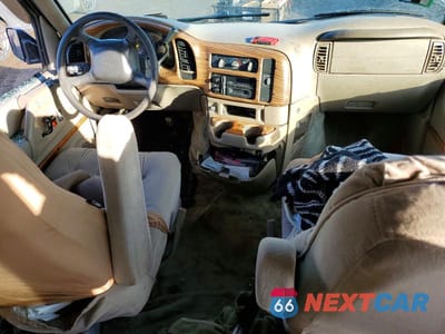 Zdjęcie 8 z 13 samochodu: 1999 CHEVROLET ASTRO VIN:1GBDM19W9XB154499 - miniatura