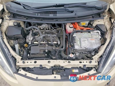 Zdjęcie 12 z 13 samochodu: 2018 TOYOTA PRIUS C TWO VIN:JTDKDTB33J1616504 - miniatura