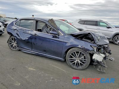 Czwarte zdjęcie samochodu z boku: 2022 TOYOTA CAMRY SE VIN:4T1G11AK4NU661267 - miniatura