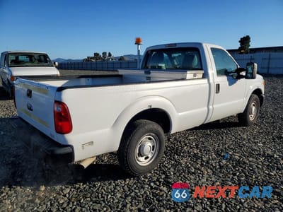Trzecie zdjęcie samochodu z tyłu: 2013 FORD F250 SUPER DUTY VIN:1FTBF2A67DEB81922 - miniatura