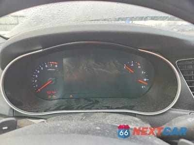 Zdjęcie 9 z 12 samochodu: 2015 KIA CADENZA PREMIUM VIN:KNALN4D76F5176024 - miniatura