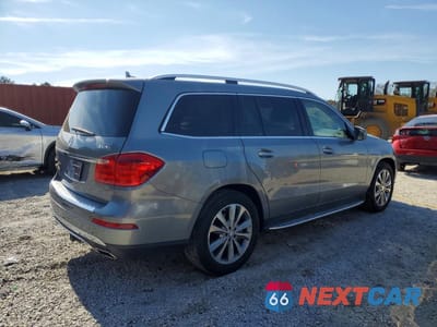 Trzecie zdjęcie samochodu z tyłu: 2014 MERCEDES-BENZ GL 450 4MATIC VIN:4JGDF7CE3EA342734 - miniatura