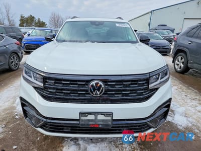 Piąte zdjęcie samochodu w środku: 2023 VOLKSWAGEN ATLAS SEL R-LINE VIN:1V2SR2CAXPC504917 - miniatura