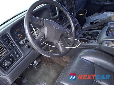 Zdjęcie 7 z 12 samochodu: 2004 CHEVROLET SILVERADO K2500 HEAVY DUTY VIN:1GCHK29234E368291 - miniatura