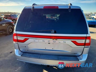 Zdjęcie 6 z 12 samochodu: 2015 LINCOLN TOWNHOUSE NAVIGATOR VIN:5LMJJ2HT7FEJ09359 - miniatura