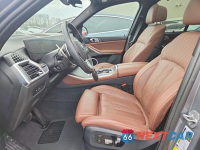 Zdjęcie 7 z 13 samochodu: 2024 BMW X5 XDRIVE50E VIN:5UX43EU02R9S78325 - miniatura