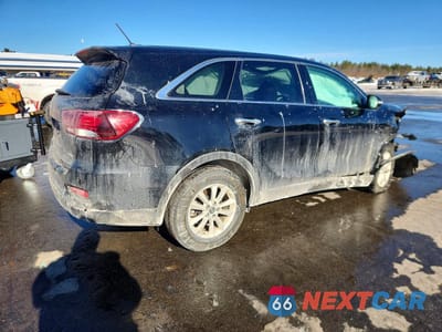Trzecie zdjęcie samochodu z tyłu: 2019 KIA SORENTO LX VIN:5XYPGDA3XKG562673 - miniatura