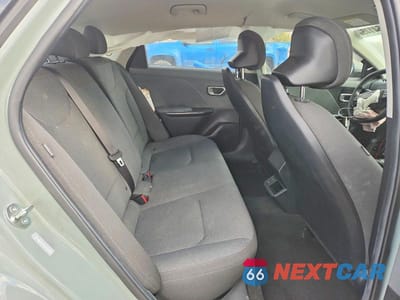 Zdjęcie 10 z 12 samochodu: 2025 KIA K4 LXS VIN:3KPFT4DE4SE042860 - miniatura