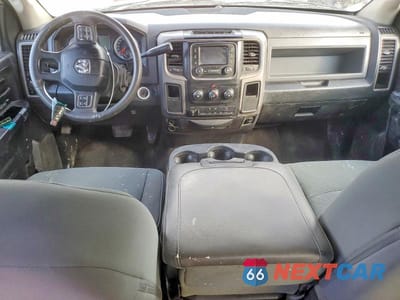 Zdjęcie 8 z 13 samochodu: 2015 RAM 2500 ST VIN:3C6UR4HJ7FG654789 - miniatura