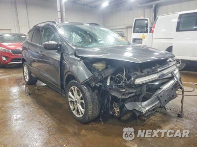 Czwarte zdjęcie samochodu z boku: 2018 FORD ESCAPE SE VIN:1FMCU0GD4JUD07073 - miniatura