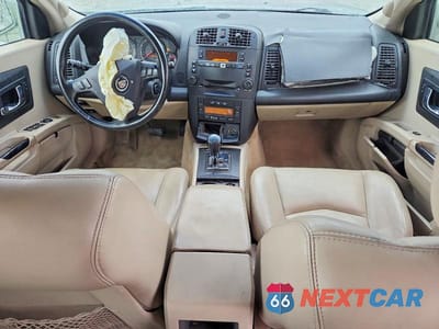 Zdjęcie 8 z 13 samochodu: 2004 CADILLAC SRX VIN:1GYEE637540188503 - miniatura