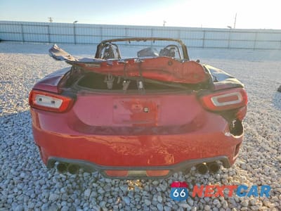 Zdjęcie 10 z 11 samochodu: 2017 FIAT 124 SPIDER CLASSICA VIN:JC1NFAEK0H0113542 - miniatura