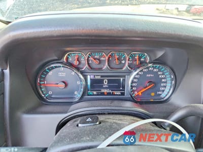 Zdjęcie 9 z 14 samochodu: 2017 CHEVROLET SUBURBAN K1500 LS VIN:1GNSKGKC0HR266880 - miniatura