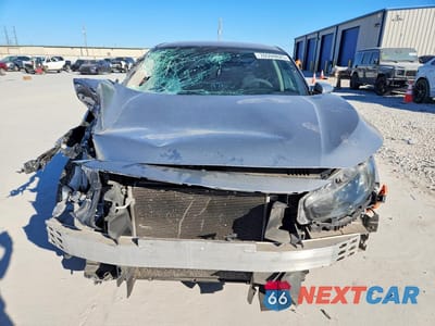 Piąte zdjęcie samochodu w środku: 2018 HONDA CIVIC EX VIN:2HGFC2F79JH571552 - miniatura