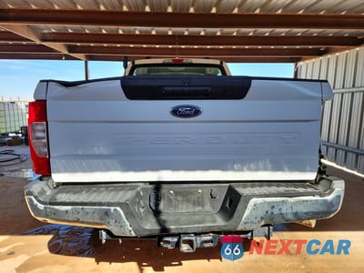 Zdjęcie 6 z 11 samochodu: 2022 FORD F250 VIN:1FT7W2B61NEC70309 - miniatura
