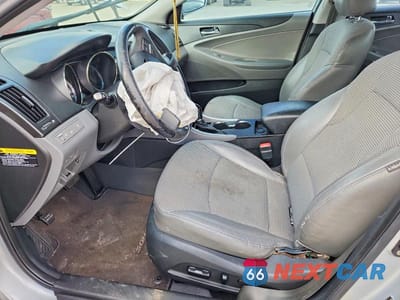 Zdjęcie 7 z 12 samochodu: 2011 HYUNDAI SONATA SE VIN:5NPEC4AB0BH246511 - miniatura