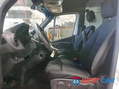 Zdjęcie 7 z 13 samochodu: 2019 MERCEDES BENZ SPRINTER 2500 DELIVERY VAN VIN:WD4FF1CD2KT009190 - miniatura