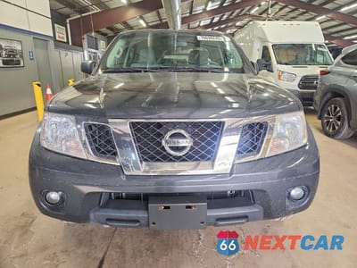 Piąte zdjęcie samochodu w środku: 2013 NISSAN FRONTIER SV VIN:1N6AD0FV8DN741563 - miniatura