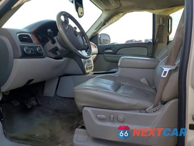 Zdjęcie 7 z 12 samochodu: 2008 GMC YUKON XL K1500 VIN:1GKFK16358R214604 - miniatura