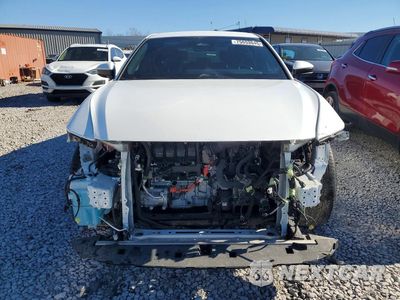 Piąte zdjęcie samochodu w środku: 2024 TOYOTA CROWN XLE VIN:JTDAAAAF8R3018350 - miniatura