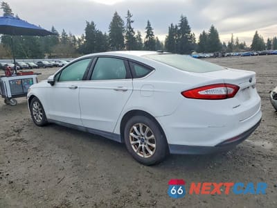 Drugie zdjęcie samochodu z przodu: 2015 FORD FUSION S VIN:3FA6P0G72FR128618 - miniatura