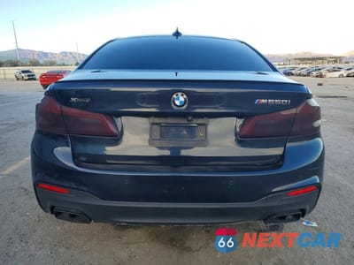 Zdjęcie 6 z 12 samochodu: 2019 BMW M550XI VIN:WBAJB9C52KB465023 - miniatura