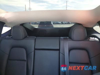 Zdjęcie 10 z 12 samochodu: 2025 TESLA MODEL Y VIN:7SAYGDEDXSF227916 - miniatura