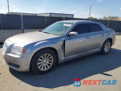 2014 CHRYSLER 300 2C3CCAAG8EH217762 - główne zdjęcie licytacji z USA - miniatura