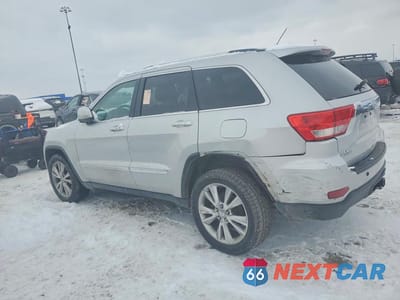 Drugie zdjęcie samochodu z przodu: 2013 JEEP GRAND CHEROKEE LAREDO VIN:1C4RJFAG4DC553466 - miniatura