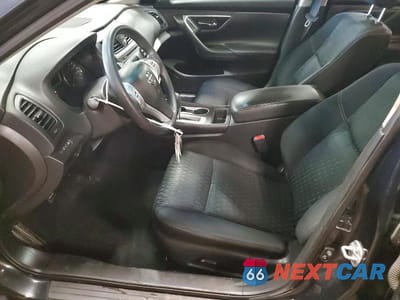 Zdjęcie 7 z 12 samochodu: 2016 NISS ALTIMA 2.5 VIN:1N4AL3AP0GN340065 - miniatura