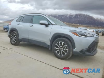 Czwarte zdjęcie samochodu z boku: 2024 TOYOTA COROLLA CROSS SE VIN:7MUFBABG8RV047281 - miniatura