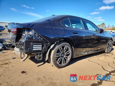 Trzecie zdjęcie samochodu z tyłu: 2025 BMW 530 XI VIN:WBA53FJ08SCU18772 - miniatura