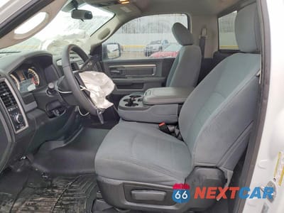 Zdjęcie 7 z 12 samochodu: 2019 RAM 1500 CLASSIC TRADESMAN VIN:3C6JR6DT1KG535782 - miniatura