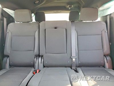 Zdjęcie 10 z 13 samochodu: 2023 CHEVROLET SUBURBAN K1500 LS VIN:1GNSKBKD3PR199444 - miniatura