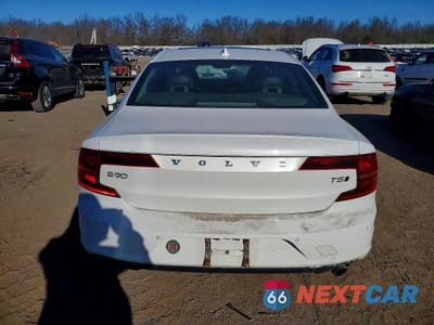 Zdjęcie 6 z 13 samochodu: 2018 VOLVO S90 T5 MOMENTUM VIN:LVY982MK2JP035289 - miniatura