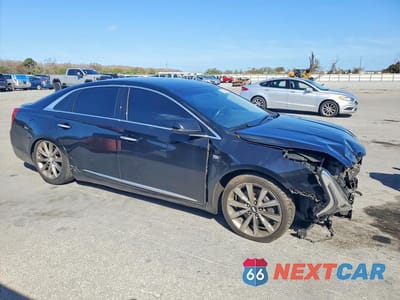Czwarte zdjęcie samochodu z boku: 2019 CADILLAC XTS VIN:2G61U5S30K9144401 - miniatura