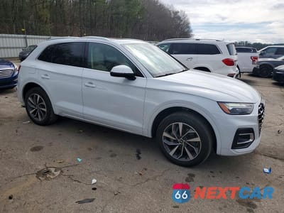 Czwarte zdjęcie samochodu z boku: 2021 AUDI Q5 PREMIUM VIN:WA1AAAFY2M2112937 - miniatura