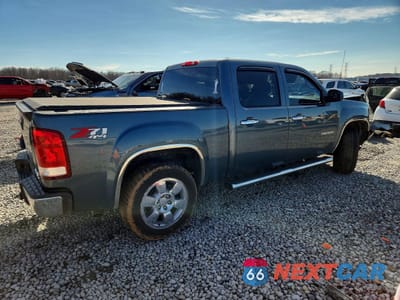 Trzecie zdjęcie samochodu z tyłu: 2010 GMC SIERRA K1500 SLT VIN:3GTRKWE3XAG298934 - miniatura