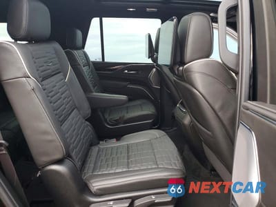 Zdjęcie 11 z 14 samochodu: 2024 CADILLAC ESCALADE V VIN:1GYS4HK90RR235525 - miniatura