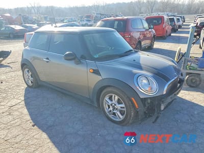 Czwarte zdjęcie samochodu z boku: 2012 MINI COOPER VIN:WMWSU3C56CT262093 - miniatura