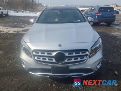 Piąte zdjęcie samochodu w środku: 2020 MERCEDES-BENZ GLA 250 4MATIC VIN:WDCTG4GB0LU026564 - miniatura