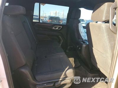 Zdjęcie 11 z 12 samochodu: 2024 CHEVROLET SUBURBAN K1500 LS VIN:1GNSKBKD5RR165203 - miniatura