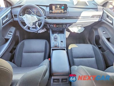 Zdjęcie 8 z 12 samochodu: 2022 MITSUBISHI OUTLANDER ES VIN:JA4J4TA84NZ050749 - miniatura