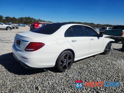 Trzecie zdjęcie samochodu z tyłu: 2018 MERCEDES-BENZ E 300 VIN:WDDZF4JB0JA355457 - miniatura