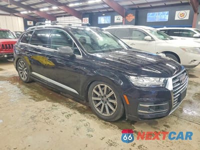 Czwarte zdjęcie samochodu z boku: 2017 AUDI Q7 PRESTIGE VIN:WA1VAAF74HD003639 - miniatura