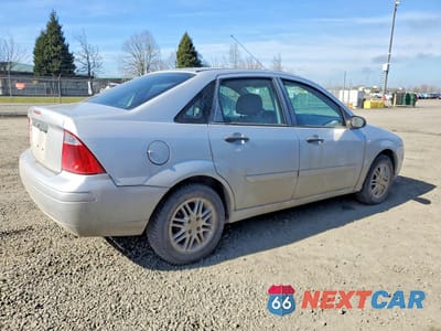 Trzecie zdjęcie samochodu z tyłu: 2007 FORD FOCUS ZX4 VIN:1FAFP34N67W301656 - miniatura